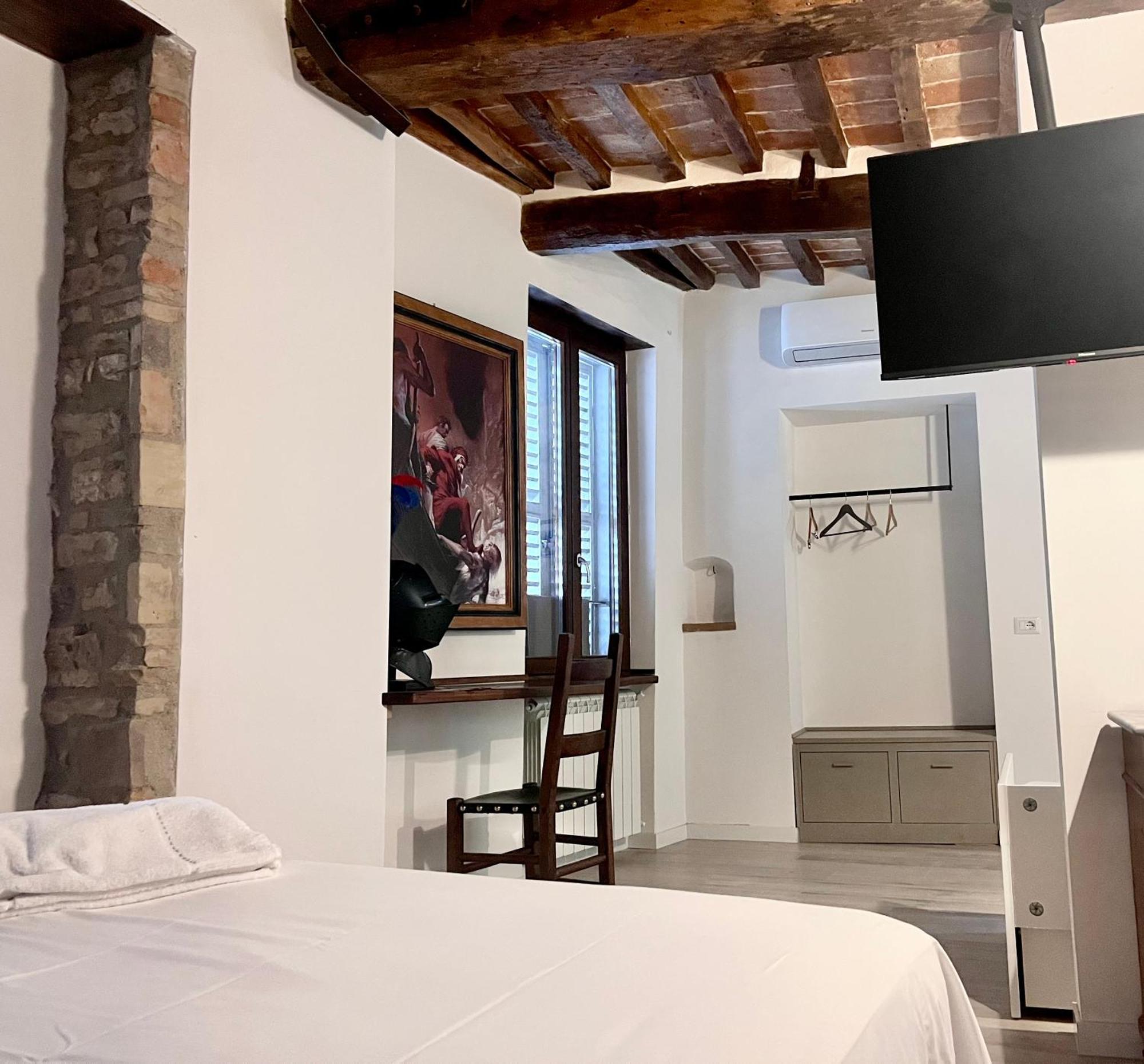 L'Inferno Di Dante Bed and Breakfast Gubbio Exteriör bild