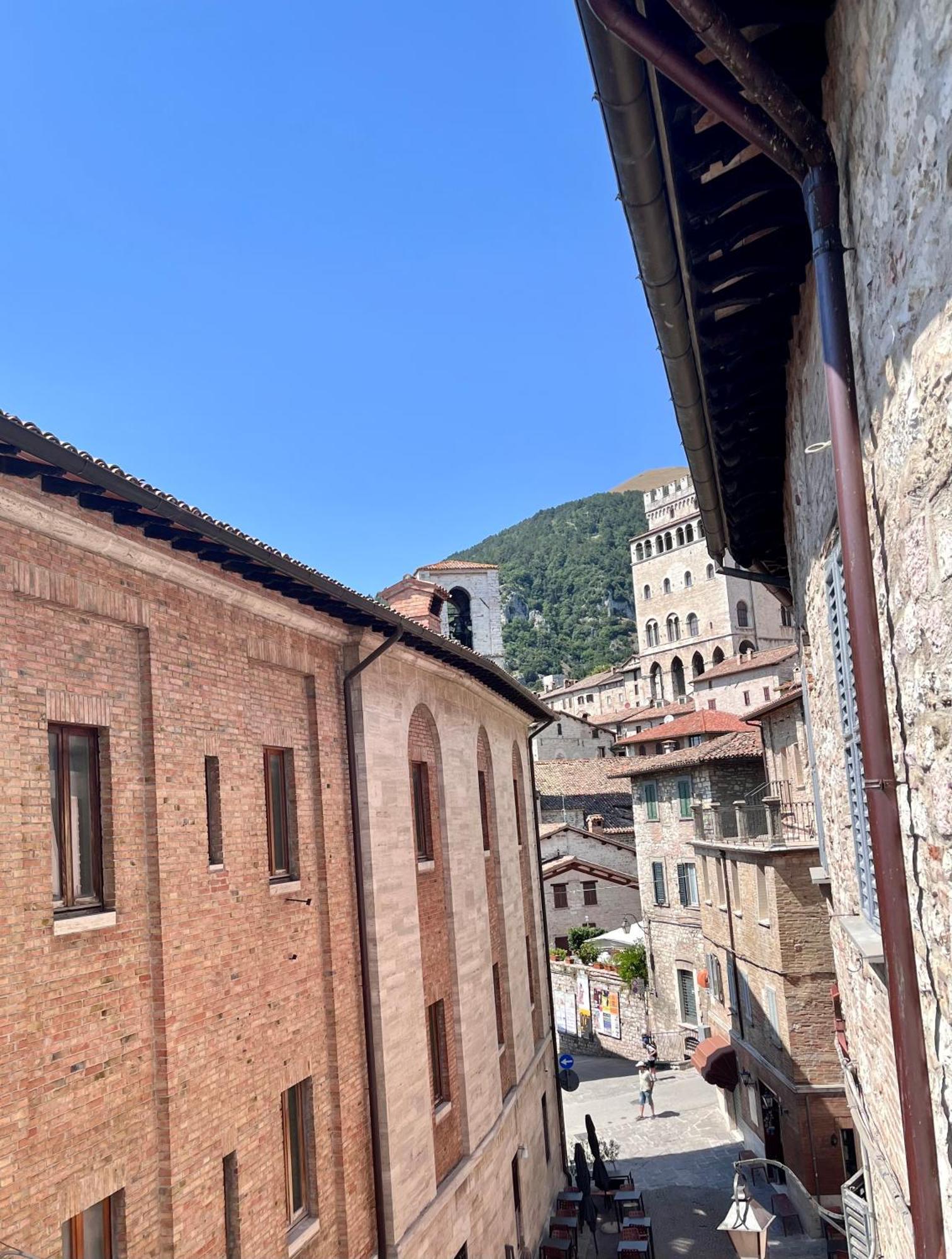 L'Inferno Di Dante Bed and Breakfast Gubbio Exteriör bild