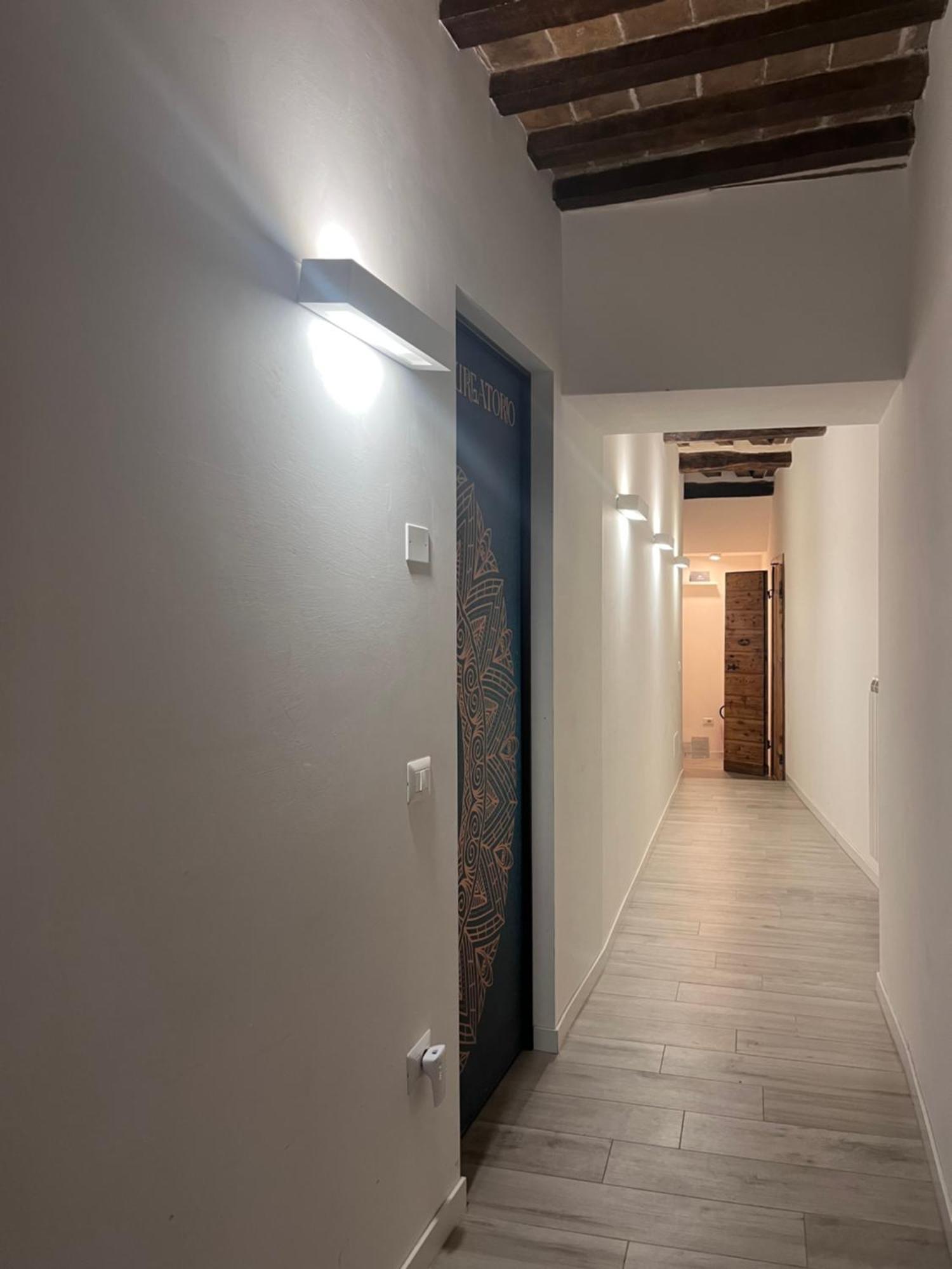 L'Inferno Di Dante Bed and Breakfast Gubbio Rum bild