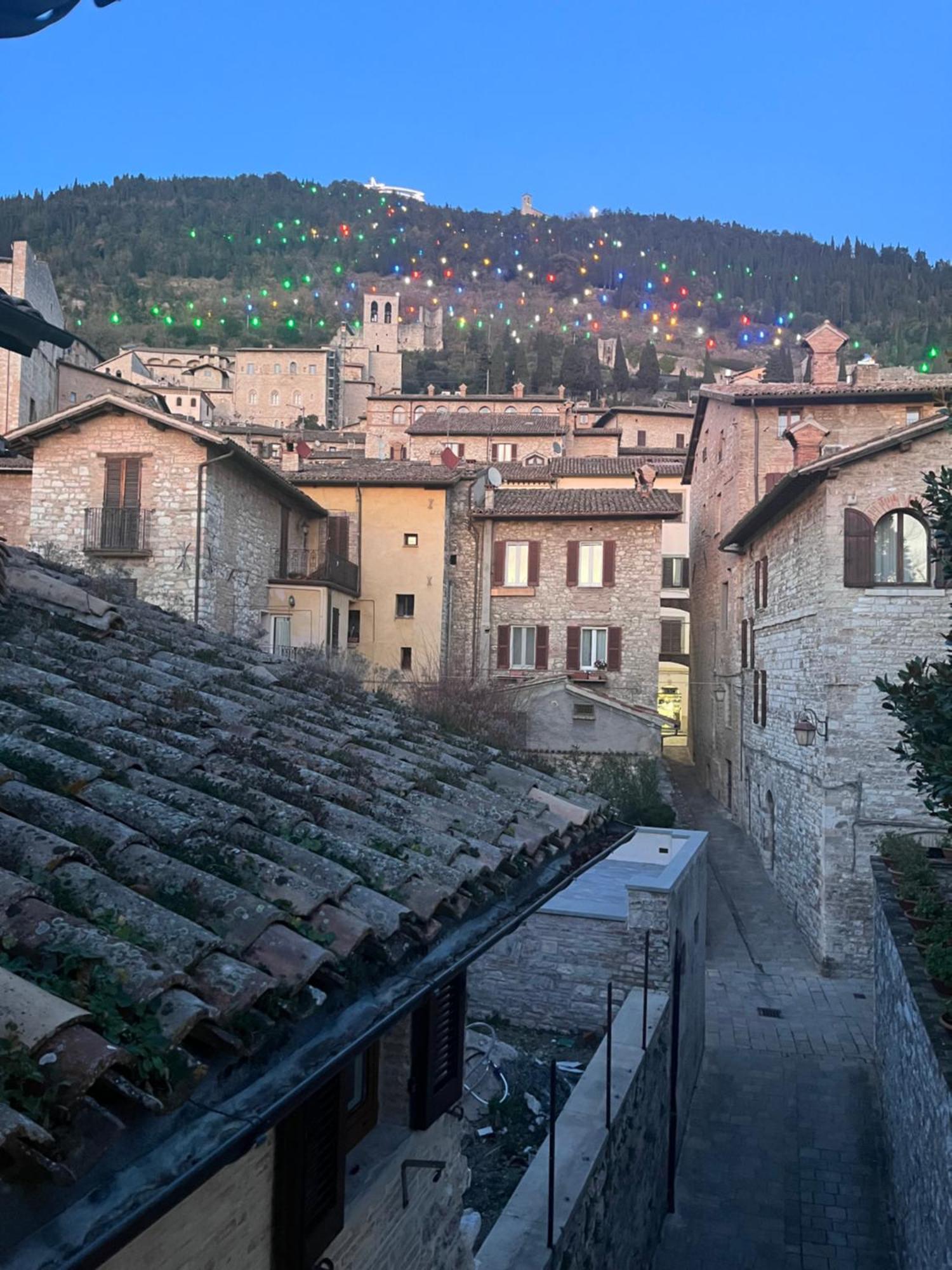 L'Inferno Di Dante Bed and Breakfast Gubbio Exteriör bild